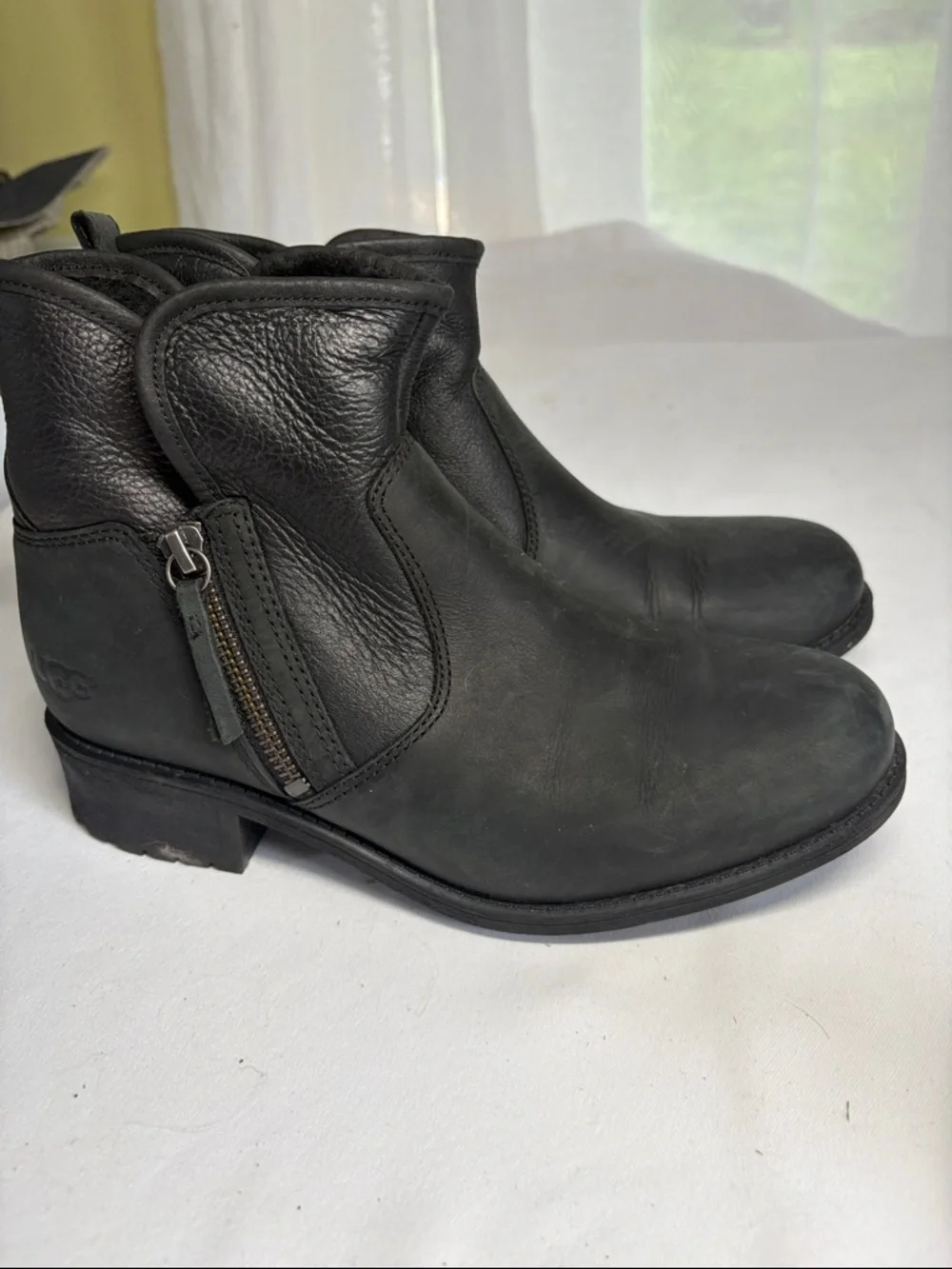 UGG Black Leather Women's Ankle Zip Booties 7